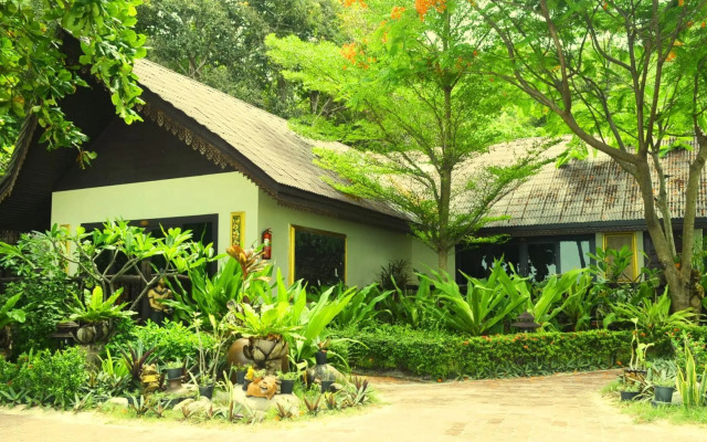 Paradise Pearl Bungalows