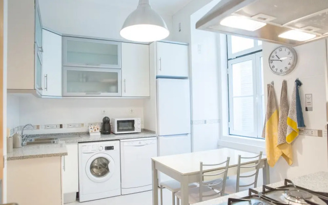 Rent4Rest Lisbon Downtown Designer's Apartment