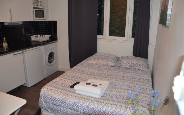 Phenicio Hotel Studios Paris Montrouge