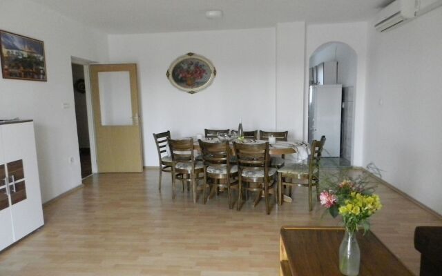 Apartments Ankica
