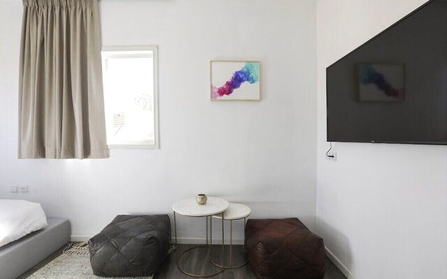 Casa Archie Luxury Suites