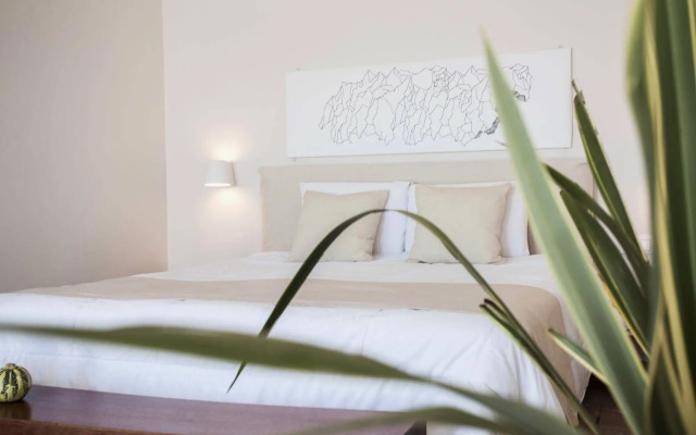 Amaze Suites