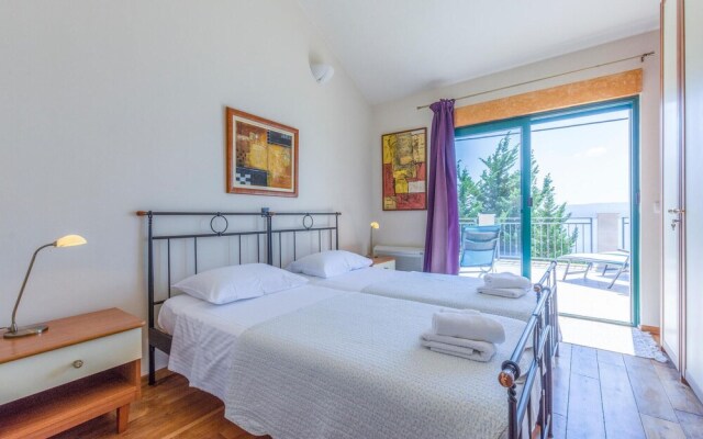 Beautiful Home in Mimice With Wifi and 3 Bedrooms