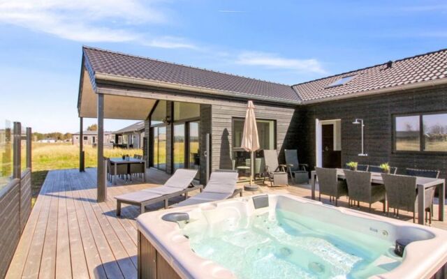"Tom" - 950m from the sea in NW Jutland