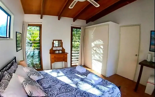 1770 Southern Cross Travellers Retreat