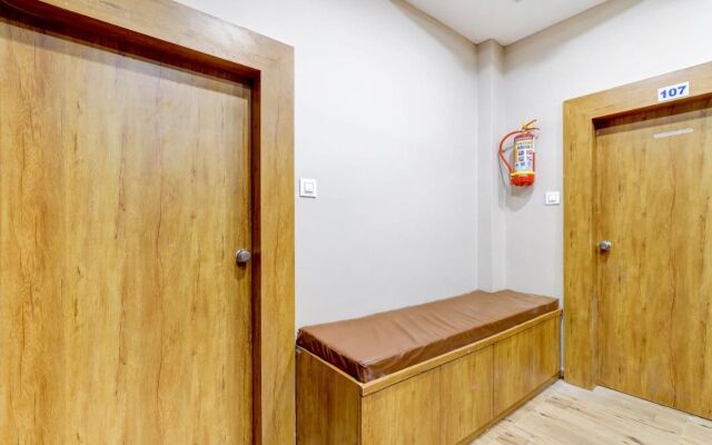 OYO 72486 Hotel Gokul Villa