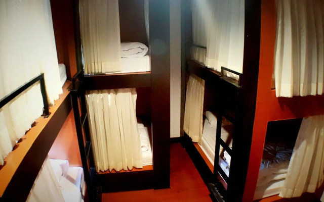 OneNightZleep Hostel