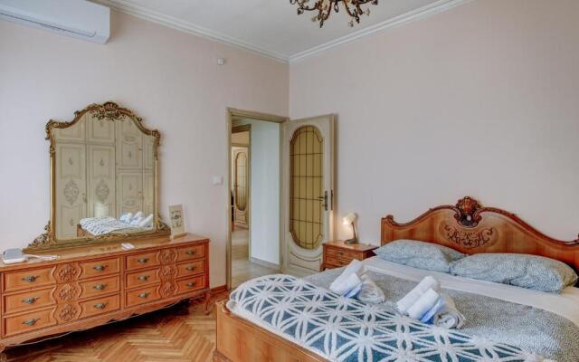 Bramante House - Intero Trilocale Vicino Alla Metro