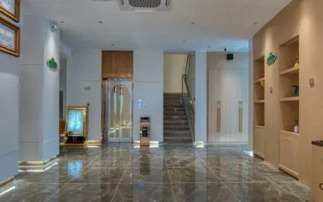 Vienna 3 Best Hotel (Jinan Daming Lake Beimen)