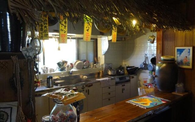 Hotel Hibiscus - Hostel