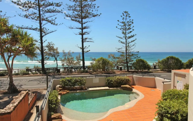 Unit 2 'The Rocks', Coolum Beach
