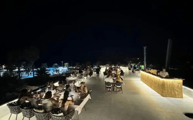 ApartHotel by Comfort Suites