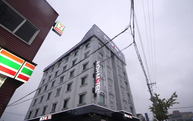 hotelImage