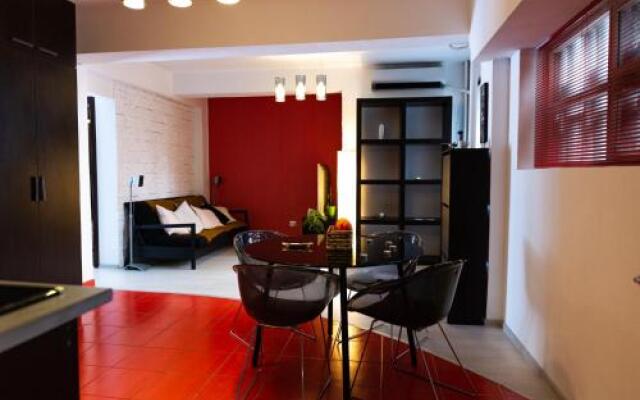 Apartment 3 Rooms, City Center, Balcony View, Sunset Boulevard