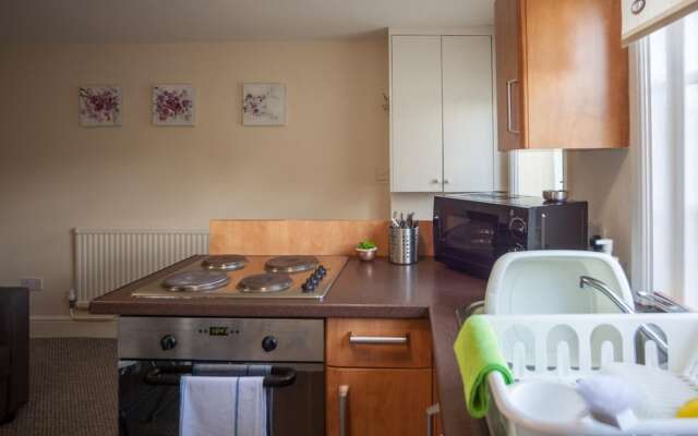 1 Willows Apartment