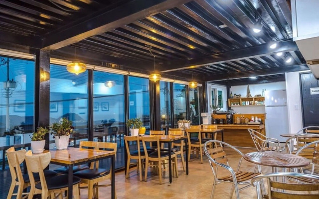 Yeosu Maison Blanche Pension