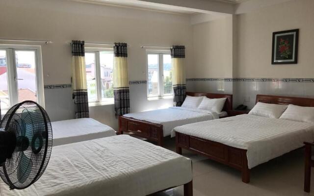 Hong Phuc Hotel