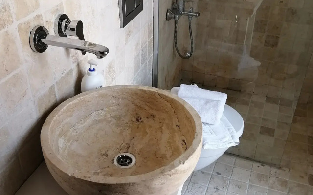 Alacati Cona Otel