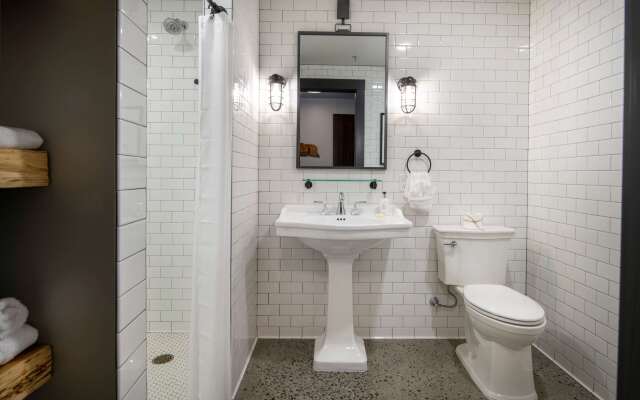 Cantilever Hotel, Trademark Collection by Wyndham