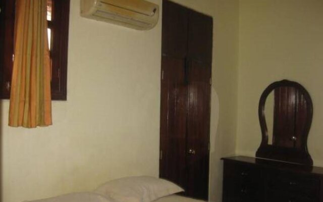 Class Colonial Aparta Hotel