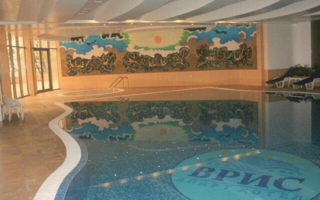 Aparthotel VRIS
