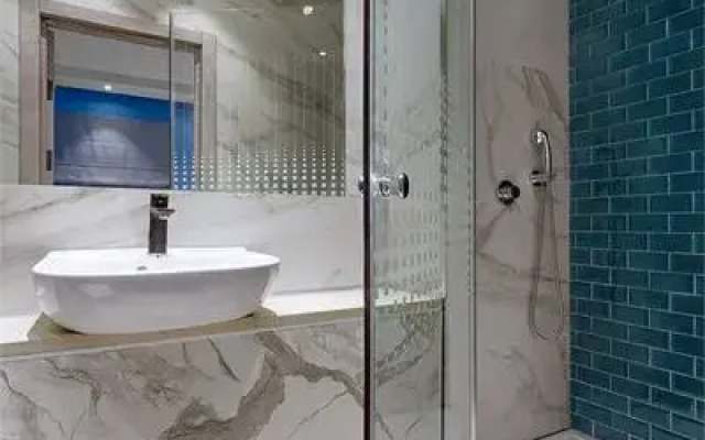 Гостиница у красных ворот