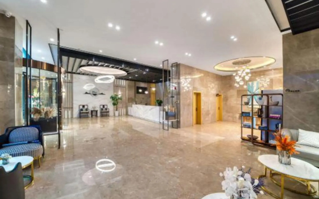 Lanhao Hotel (Xiasha Outlets Station, Hailing)