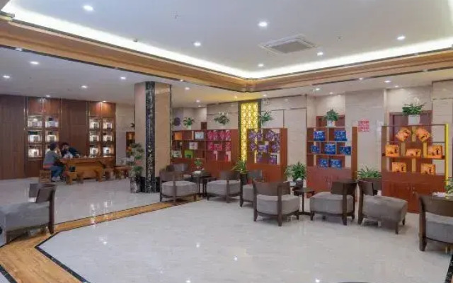 Champs Hotel