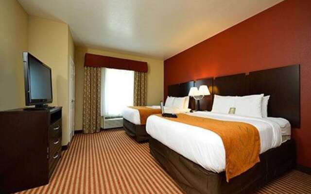 Comfort Suites Bay City