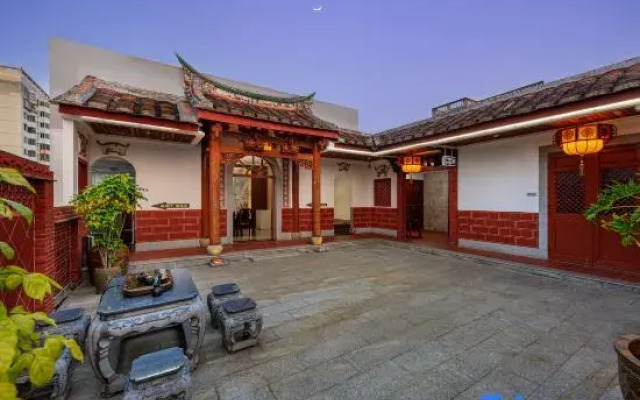 Yinjia Hotel