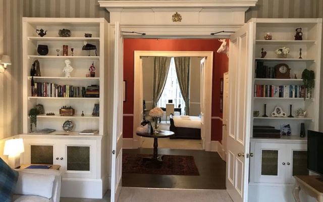 Escape To Edinburgh @ Albyn Place