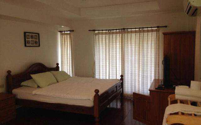 Young Coconut Garden Home Resort