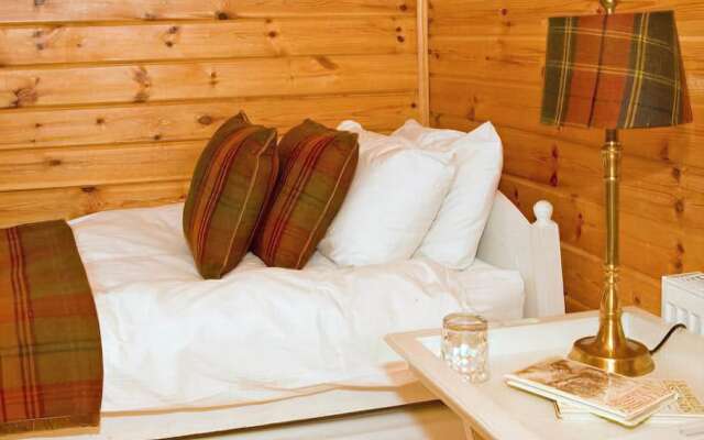 Cleveley Mere Luxury Waterside Lodges