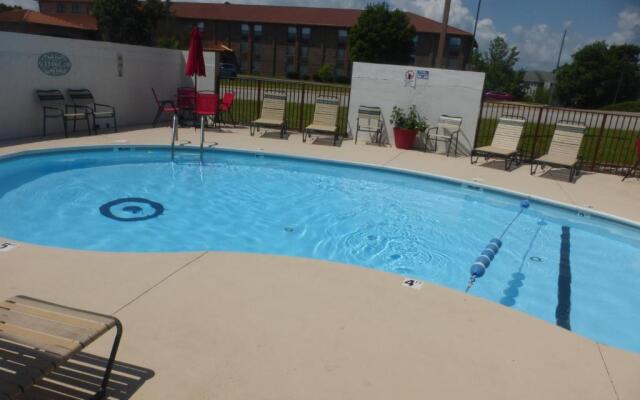 Red Roof Inn Branson