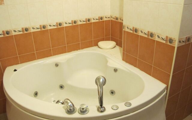 Chateau Vista Serviced apartment