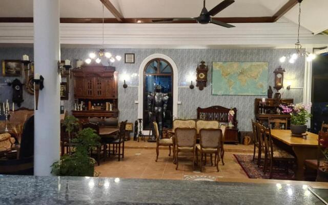 Schönes Bungalow mit Gemeinschaftichem Außenpool und 2km vom Sandstrand Enfernt