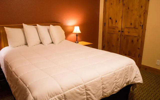 Silver Moon Inn
