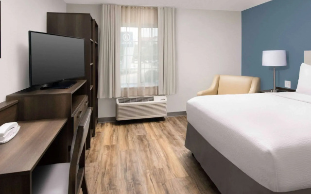 WoodSpring Suites Austin South Central I-35