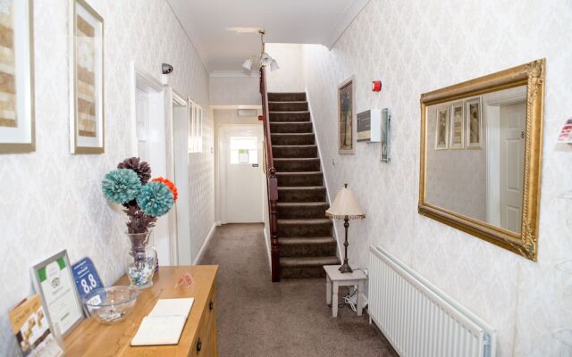 Oak House B&B