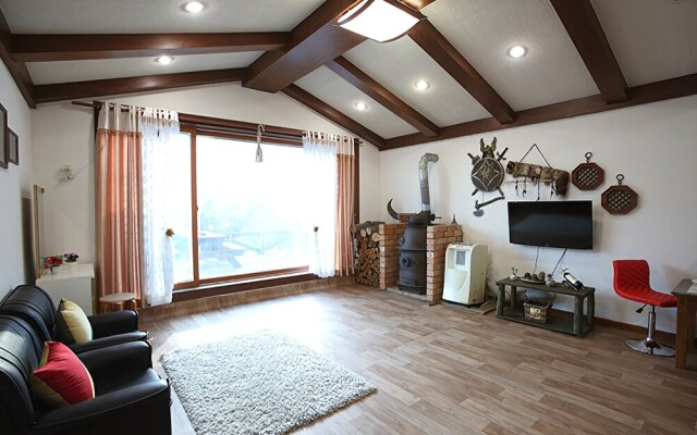 Hongcheon Sol Pension