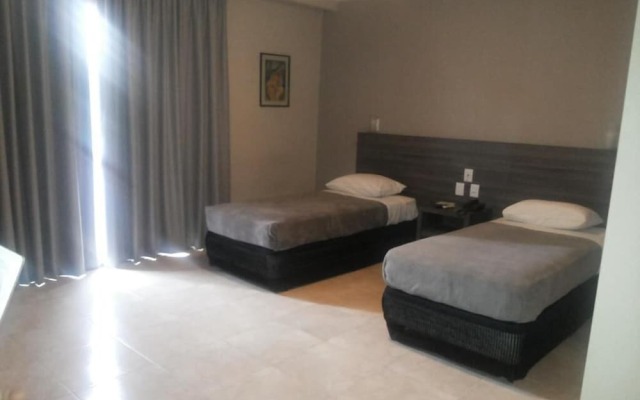 Duque Center Hotel