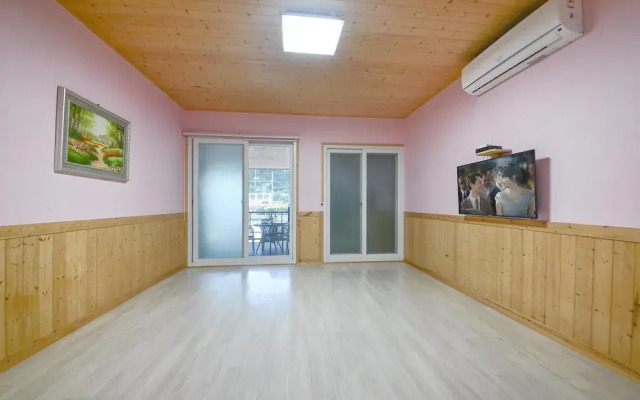 Samcheok Healingcamp Pension