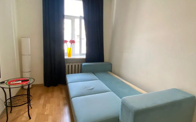 Apartments on Smolenskaya Square 13/21