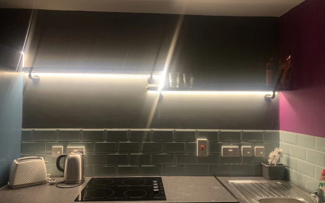 Comfortable 1-bed Apartment in Liverpool Sleeps 4