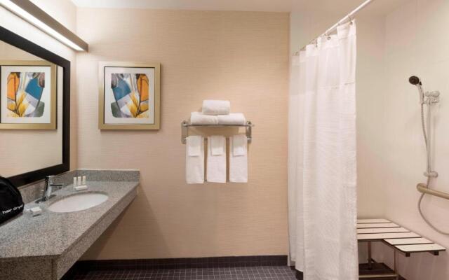 Fairfield Inn & Suites by Marriott Ottawa Kanata