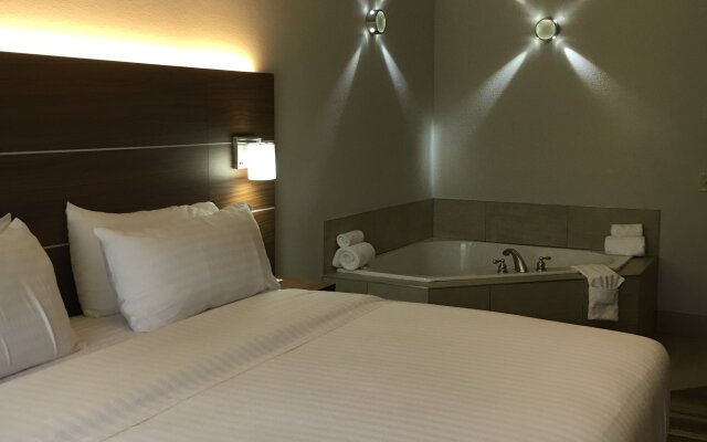 Holiday Inn Express & Suites Thomasville by IHG