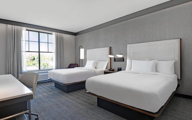 Courtyard by Marriott Manhattan Aggieville