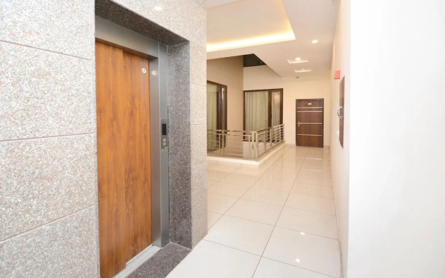 OYO 27061 Hotel Magnum