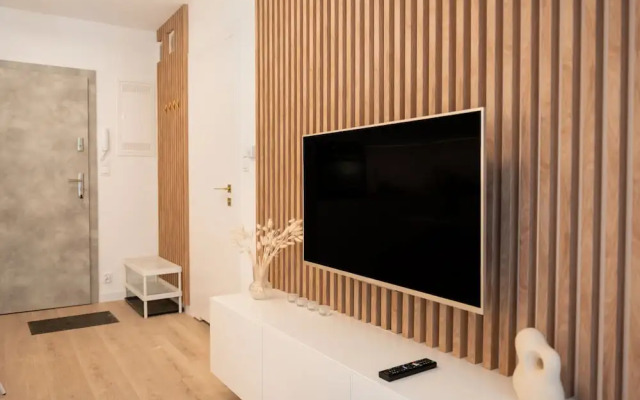 Apartment With a Terrace Near Sea