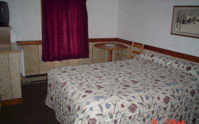 Maple Leaf Motel